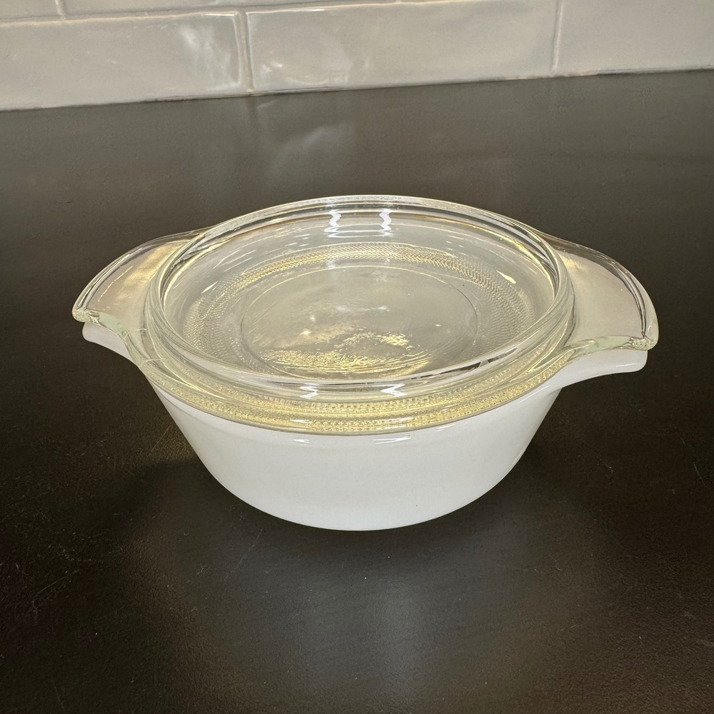 Fire-King Casserole Dish Home 5.5in White Milk Glass 472 Round Lid